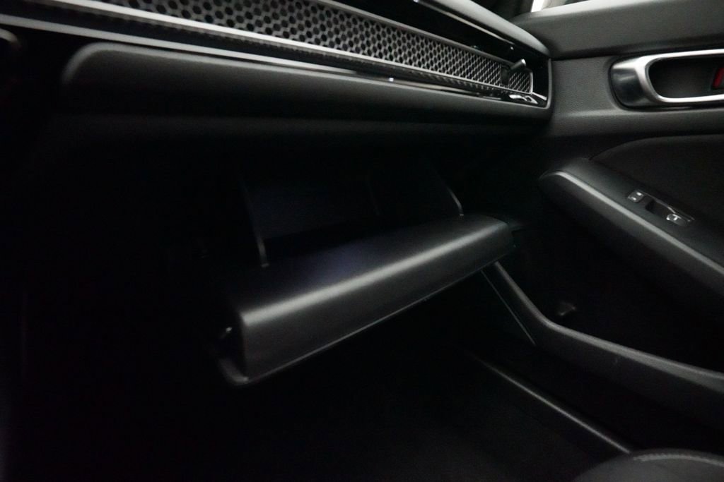 Certified 2025 Honda Civic Sport image 29