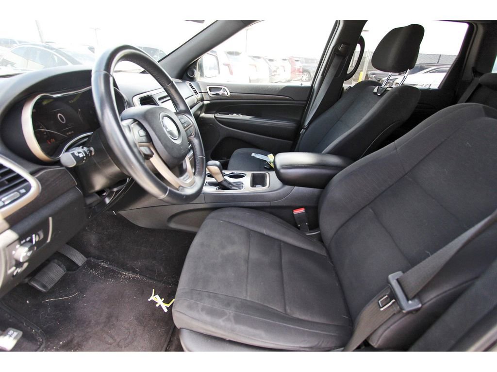 Used 2016 Jeep Grand Cherokee Laredo image 6