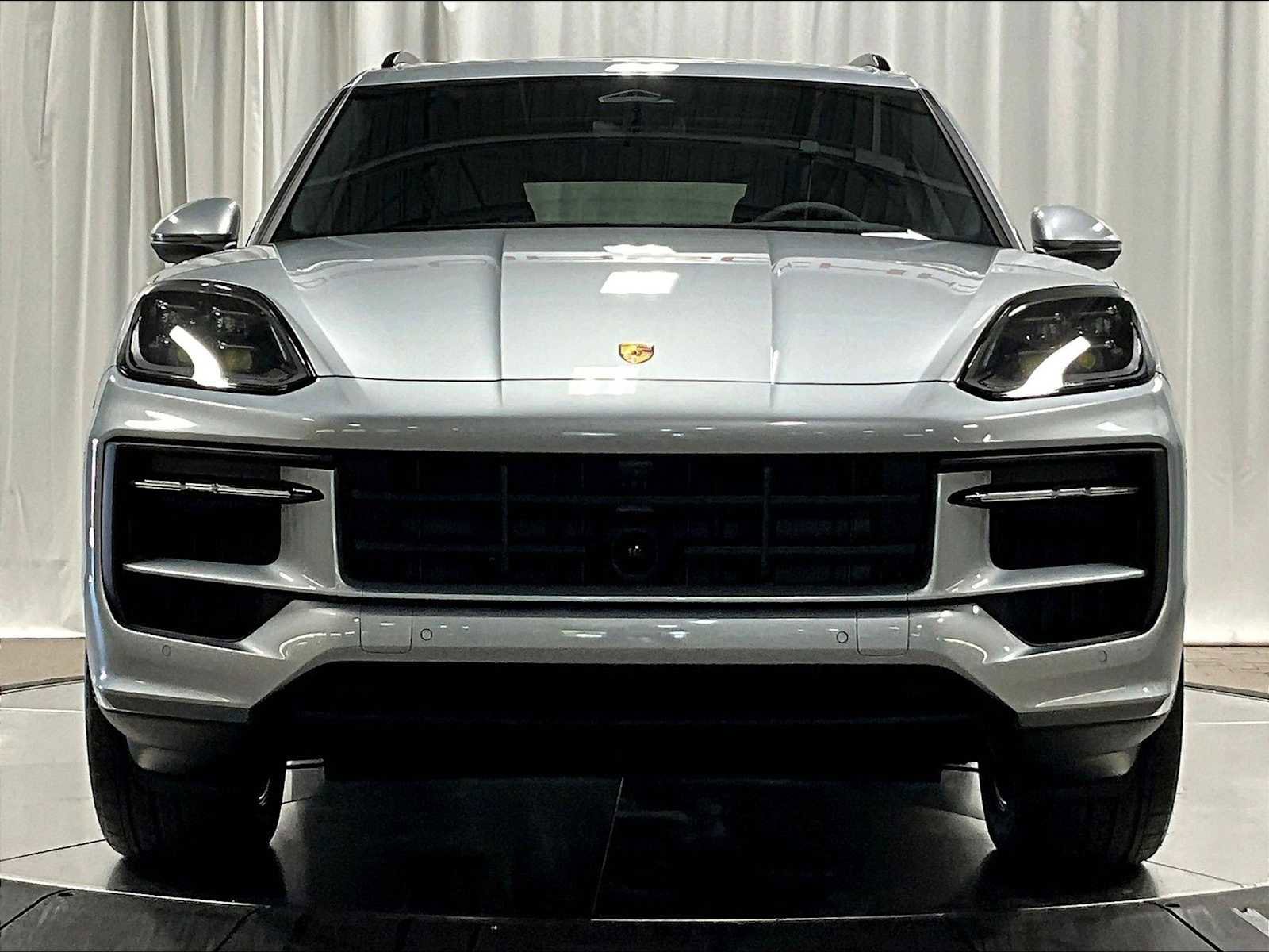 New 2026 Porsche Cayenne image 10