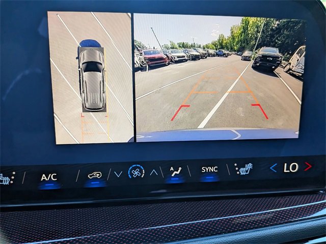 New 2026 Chevrolet Traverse Z71 w/ Driver Confidence Package image 25