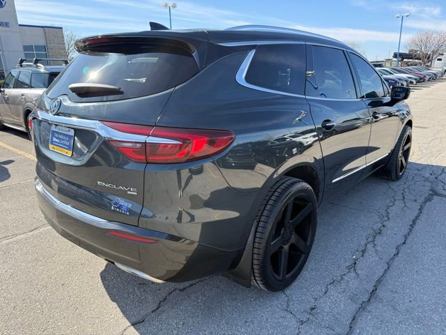 Used 2019 Buick Enclave Essence image 4