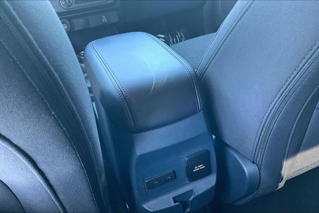 Used 2025 Ford Maverick XLT w/ XLT Luxury Package image 12