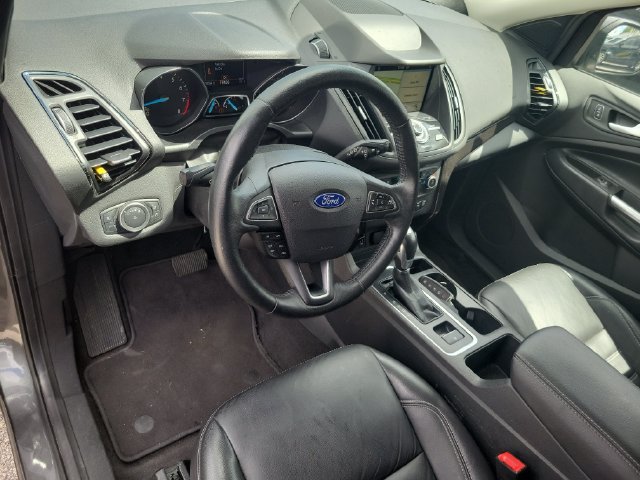 Used 2019 Ford Escape Titanium w/ U9j03 - Titanium Tow Package AWD/4WD image 20