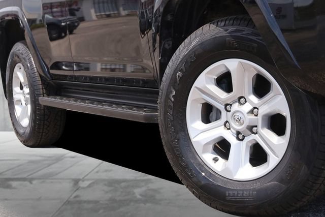 Used 2023 Toyota 4Runner SR5 AWD/4WD image 3