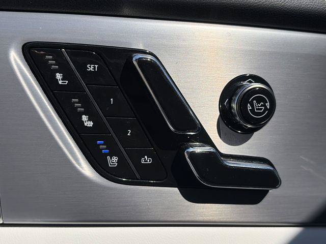 Certified 2026 Cadillac Vistiq Luxury AWD/4WD image 17
