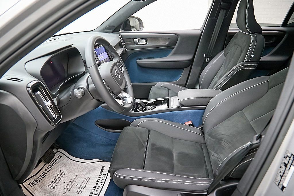 Certified 2023 Volvo XC40 Recharge Ultimate image 20