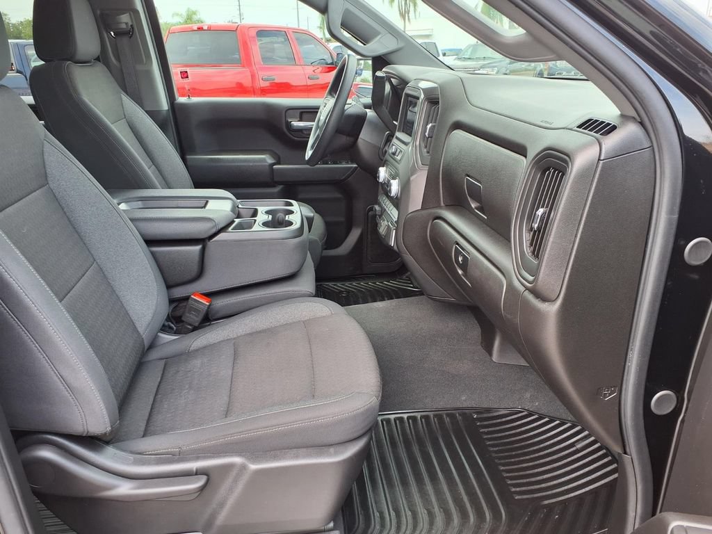 Used 2025 GMC Sierra 1500 Pro w/ Graphite Edition AWD/4WD image 13