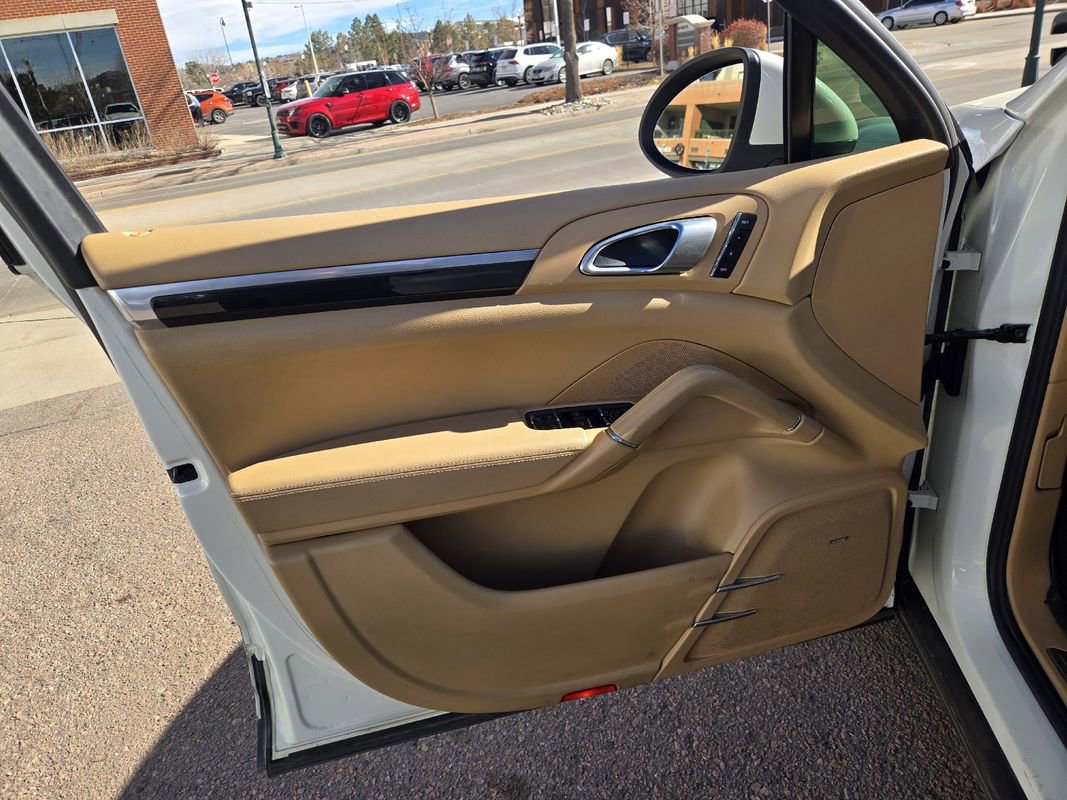 Used 2011 Porsche Cayenne S image 14