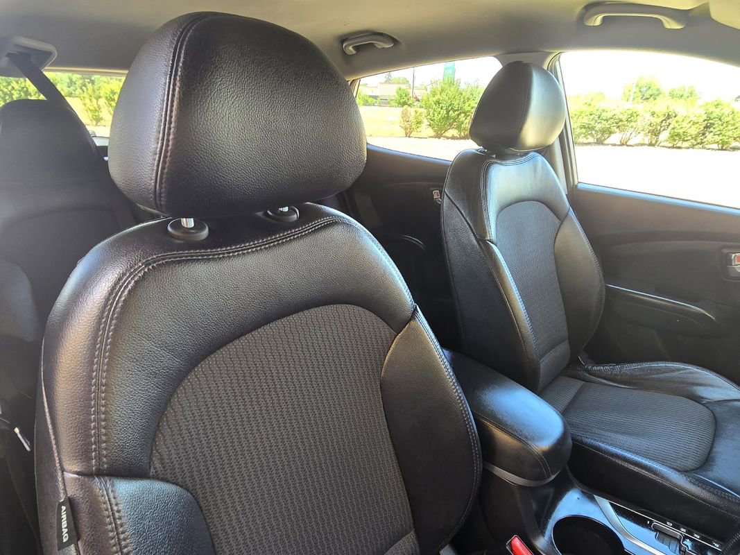 Used 2013 Hyundai Tucson GLS image 30