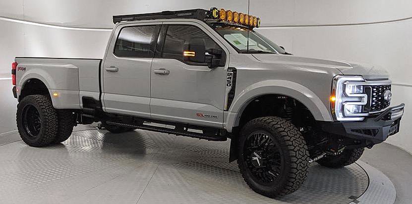 New 2026 Ford F450 XLT w/ XLT Premium Package image 1