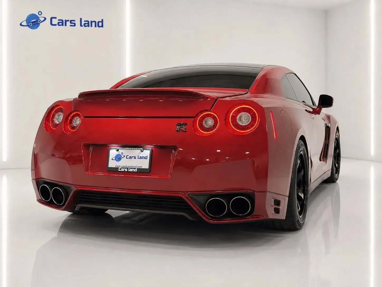 Used 2015 Nissan GT-R Premium AWD/4WD image 4