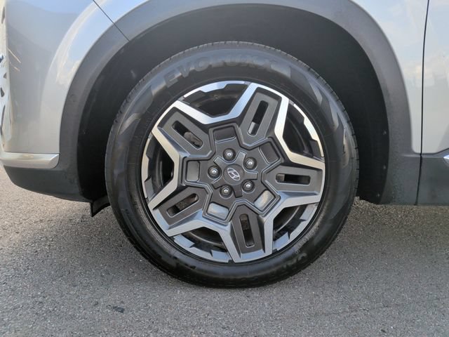 Used 2023 Hyundai Santa Fe Limited FWD image 9