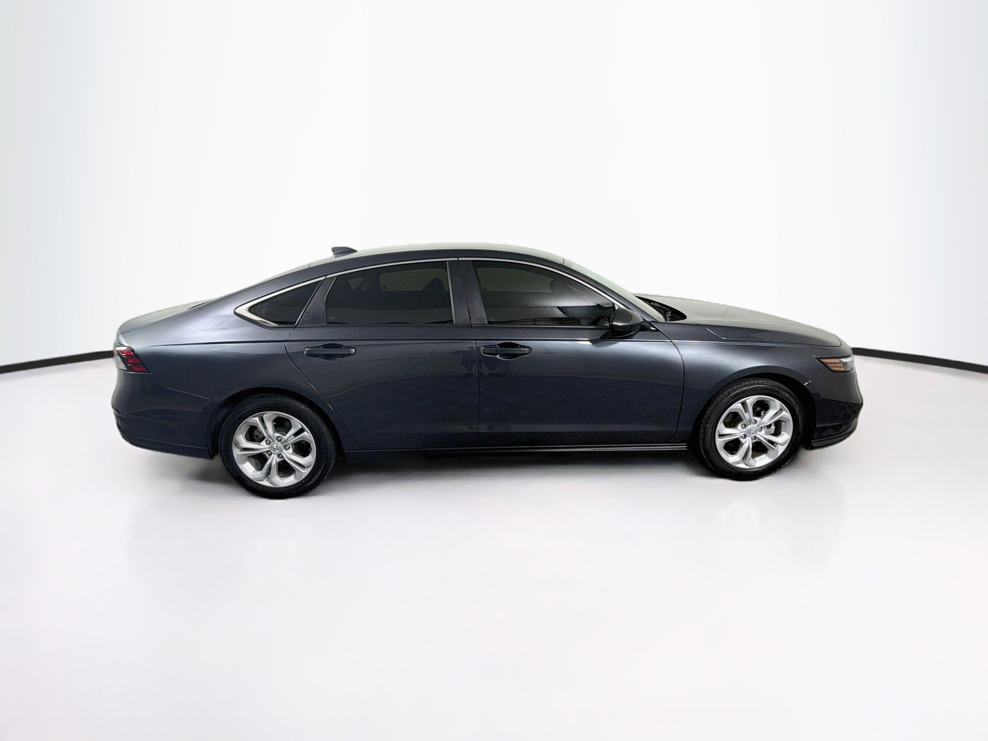 Used 2025 Honda Accord LX image 10