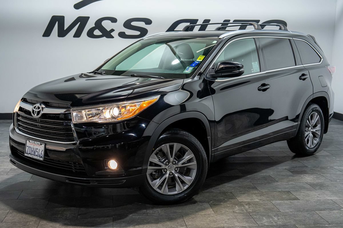 Used 2014 Toyota Highlander XLE AWD/4WD image 24