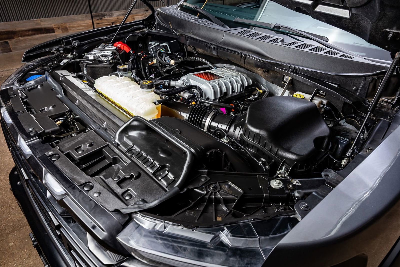 Used 2025 Ford F150 Raptor w/ Equipment Group 803A Raptor R image 40