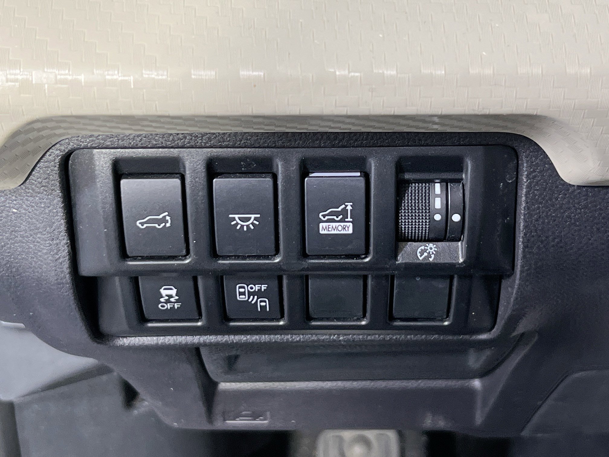 Used 2021 Subaru Ascent Premium w/ Convenience Package AWD/4WD image 10