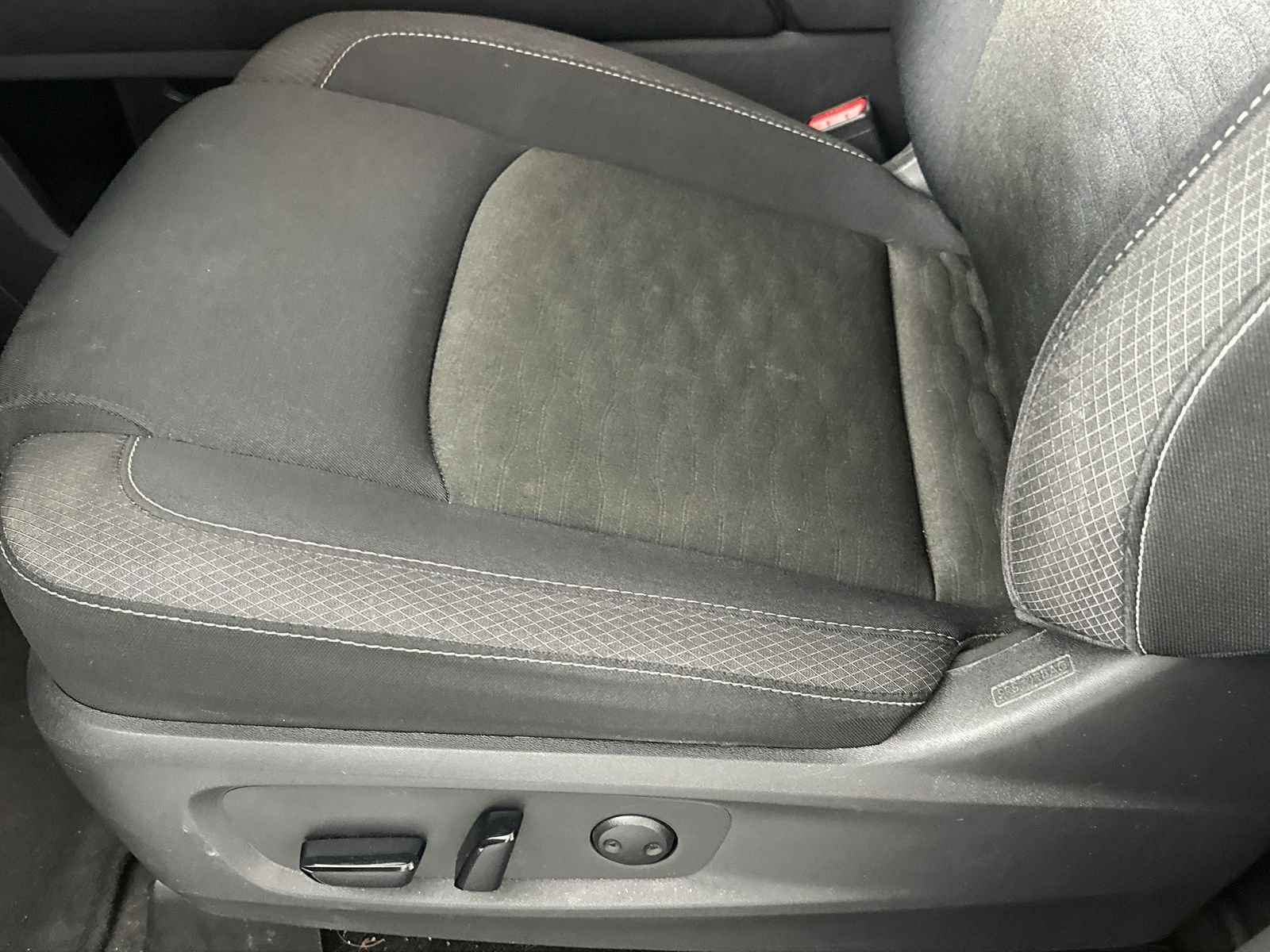 Certified 2024 Nissan Pathfinder SV FWD image 12