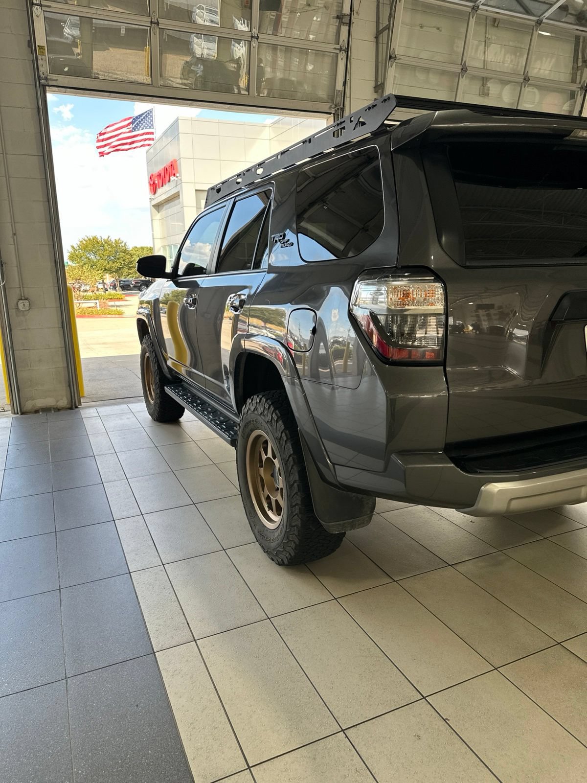 Used 2019 Toyota 4Runner TRD Off-Road AWD/4WD image 10