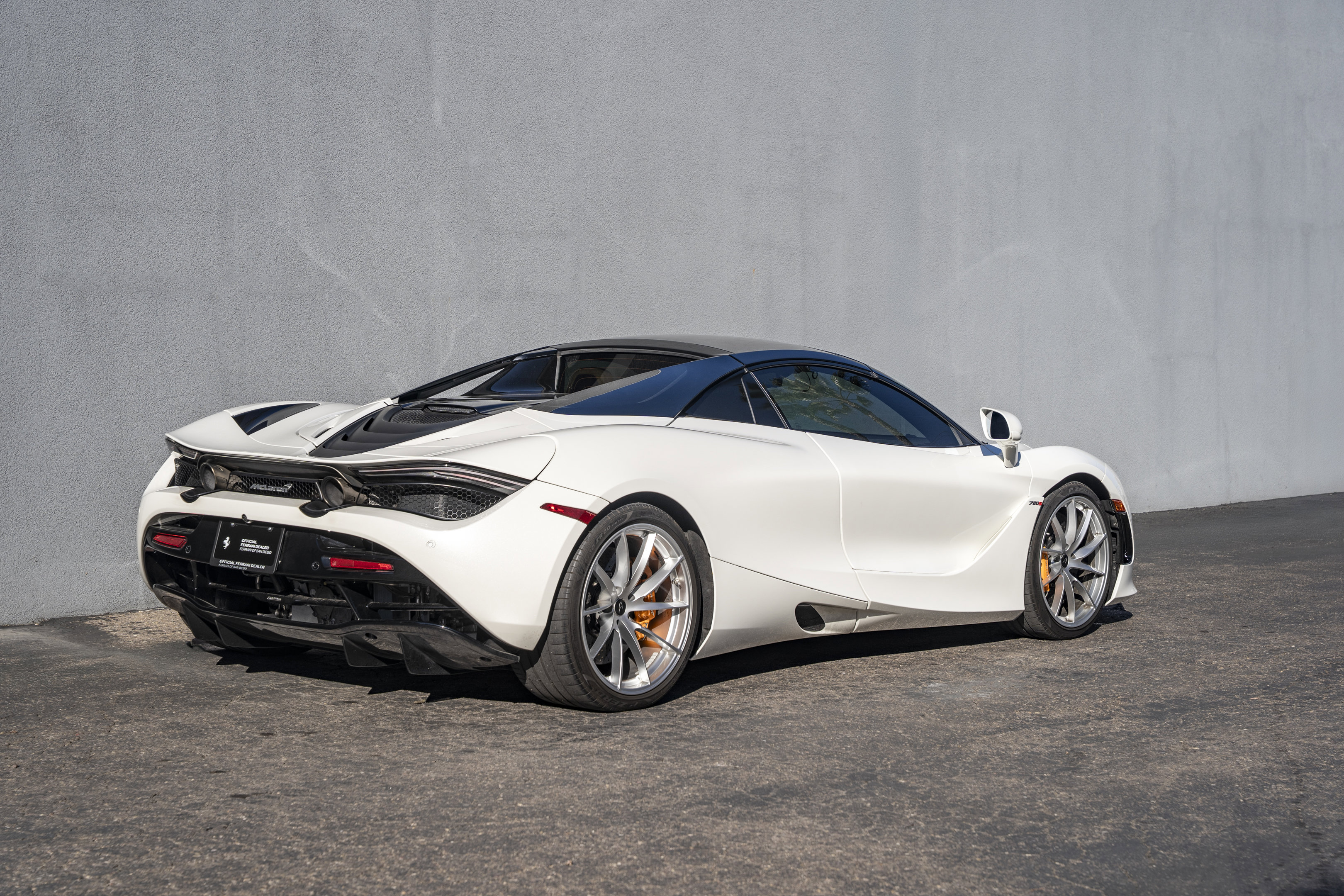Used 2020 McLaren 720S Spider image 10