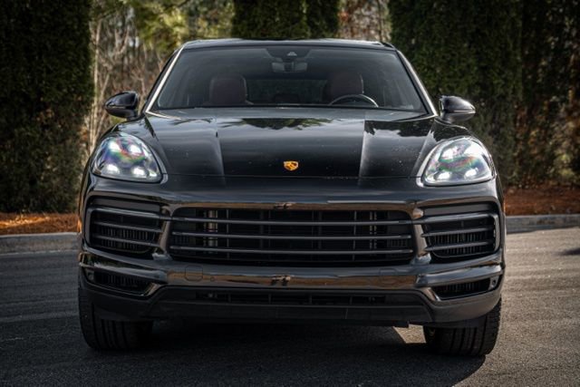 Used 2022 Porsche Cayenne Platinum Edition image 19