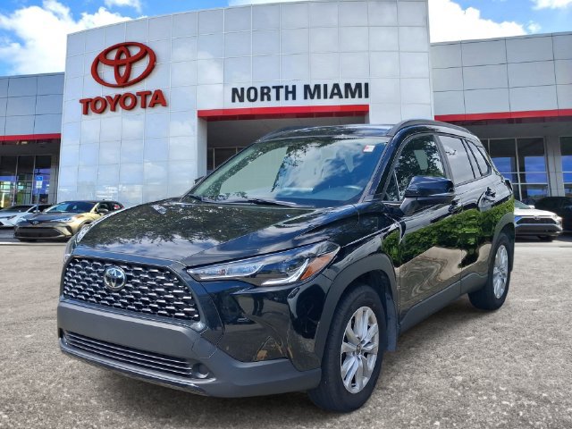 Used 2023 Toyota Corolla Cross LE FWD image 4