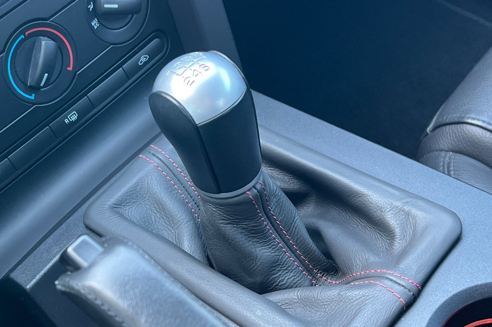 Used 2009 Ford Mustang Shelby GT500 image 19