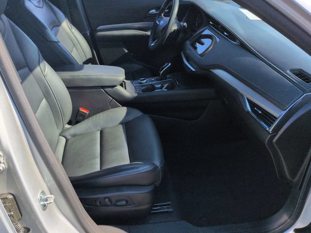 Used 2020 Cadillac XT4 Premium Luxury AWD/4WD image 36