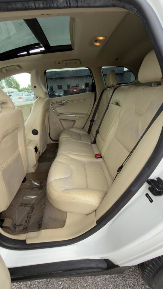 Used 2012 Volvo XC60 3.2 AWD/4WD image 37
