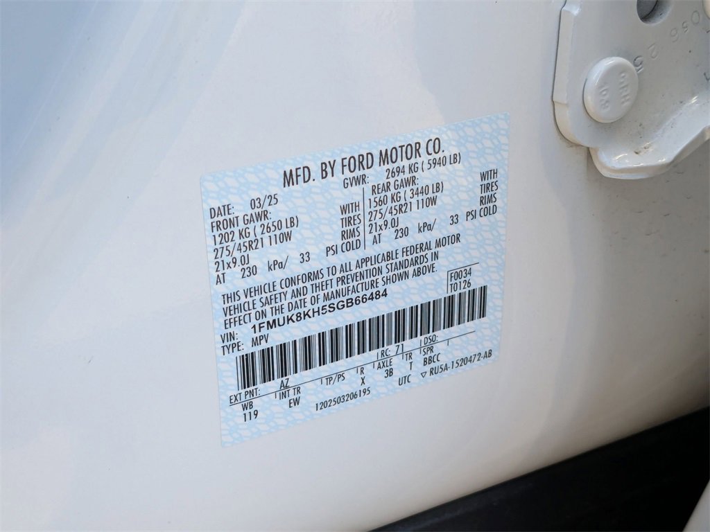 Used 2025 Ford Explorer ST-Line w/ ST-Line Street Pack image 41