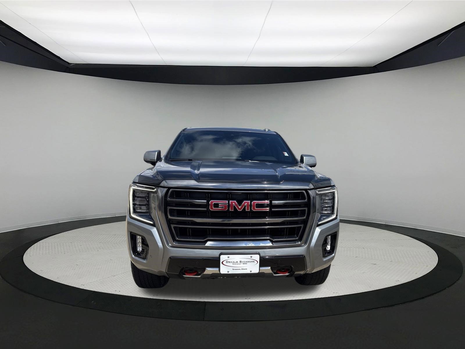 Used 2023 GMC Yukon XL AT4 AWD/4WD image 3