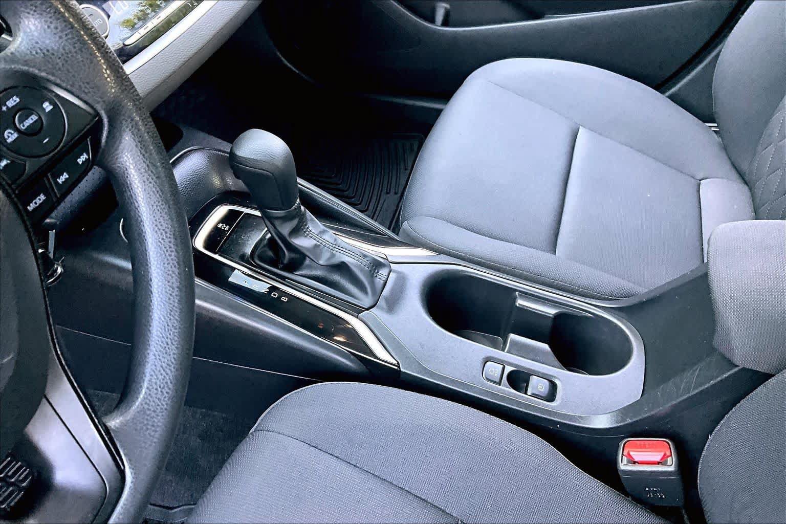 Used 2023 Toyota Corolla LE FWD image 15