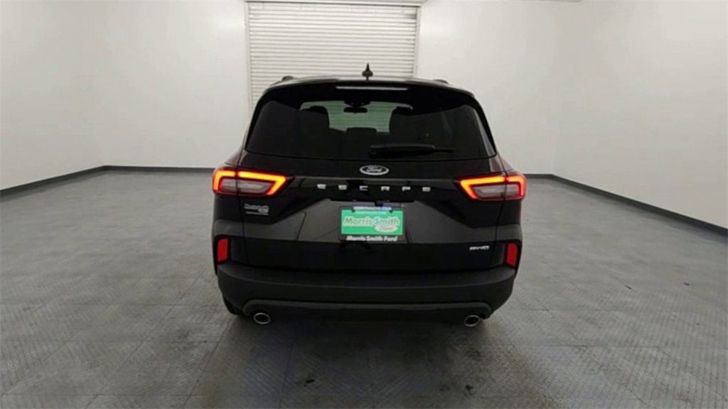 New 2026 Ford Escape ST-Line w/ Cold Weather Package image 7