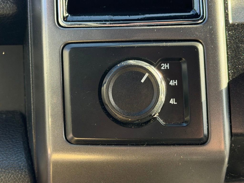 Used 2020 Ford F150 XLT w/ Equipment Group 302A Luxury image 29