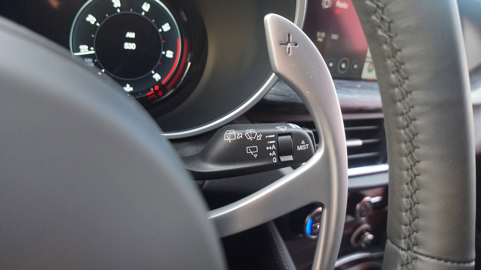 New 2024 Alfa Romeo Stelvio Sprint image 20