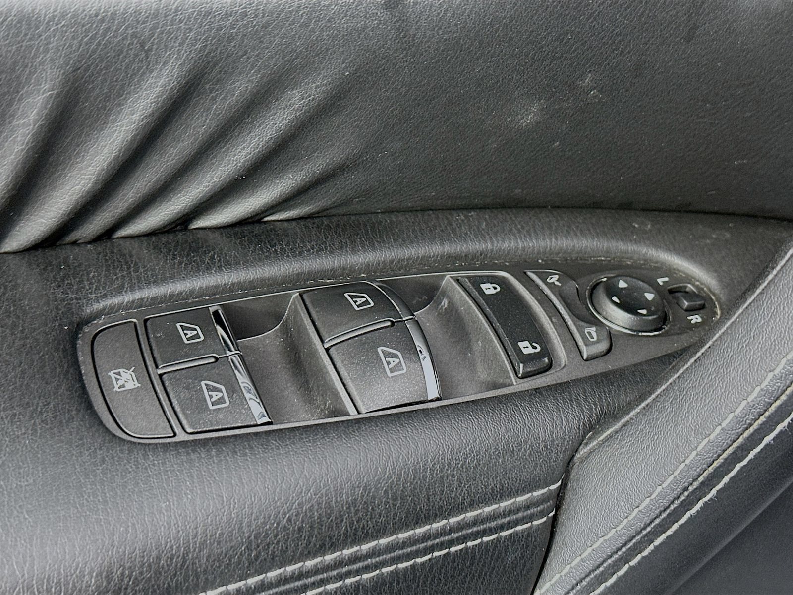 Used 2019 Nissan Armada SL w/ Premium Package AWD/4WD image 18