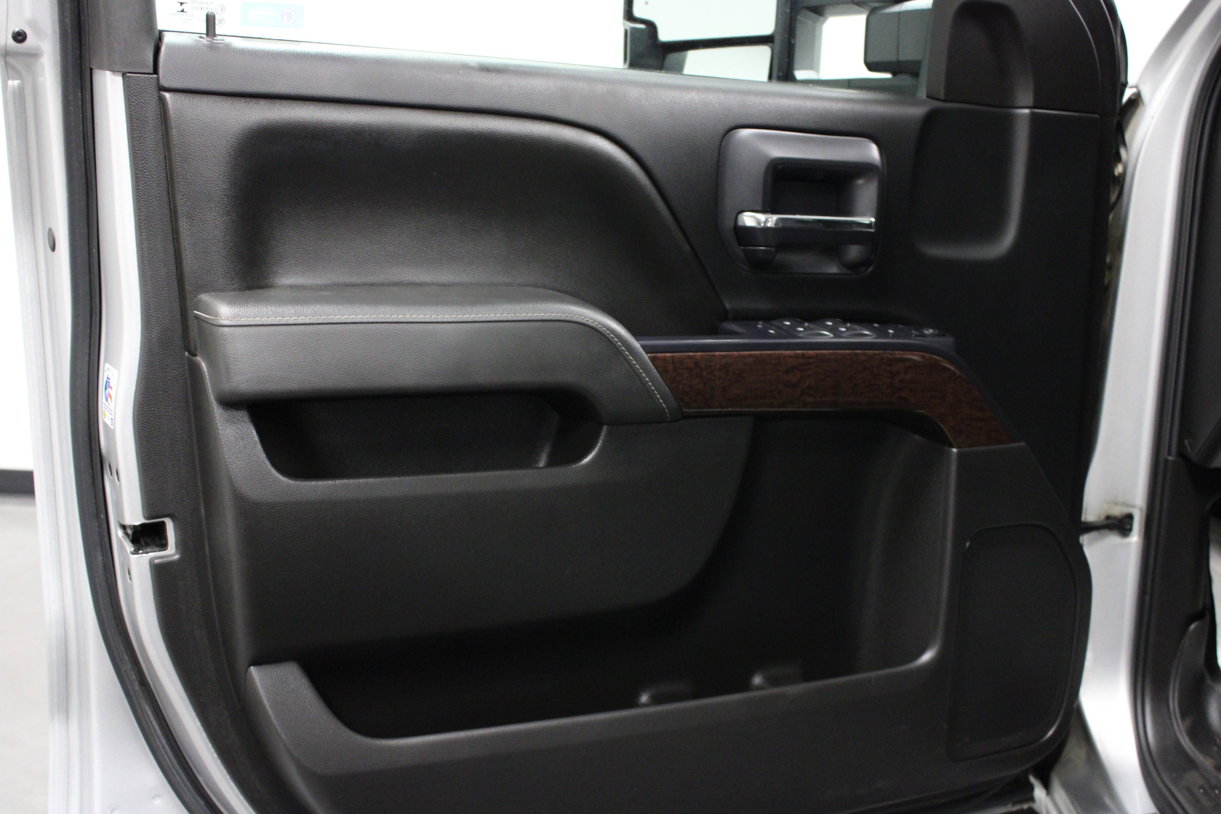 Used 2015 GMC Sierra 2500 SLE image 11