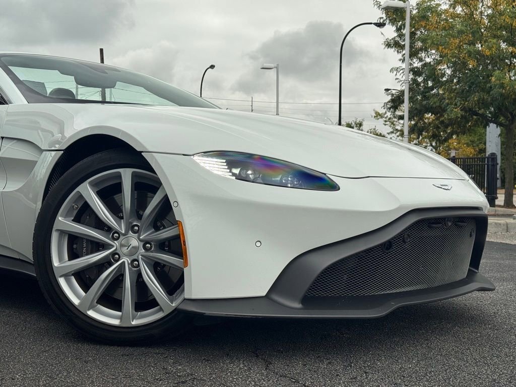 Used 2023 Aston Martin V8 Vantage Roadster image 33