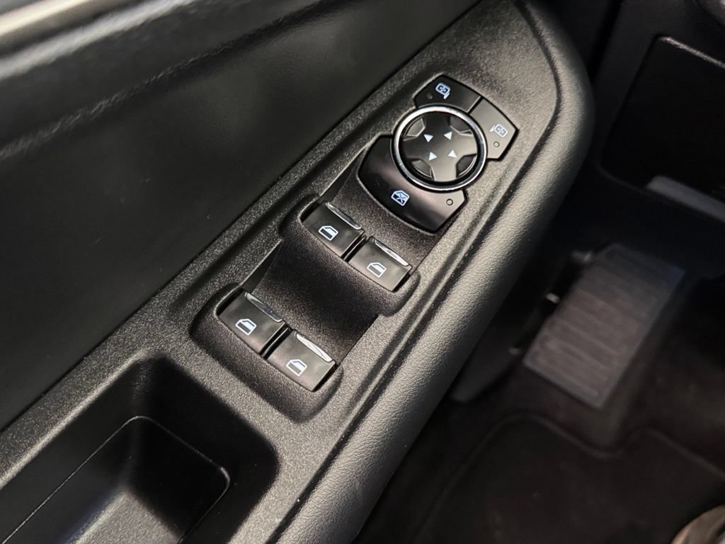 Used 2024 Ford Edge SEL AWD/4WD image 23