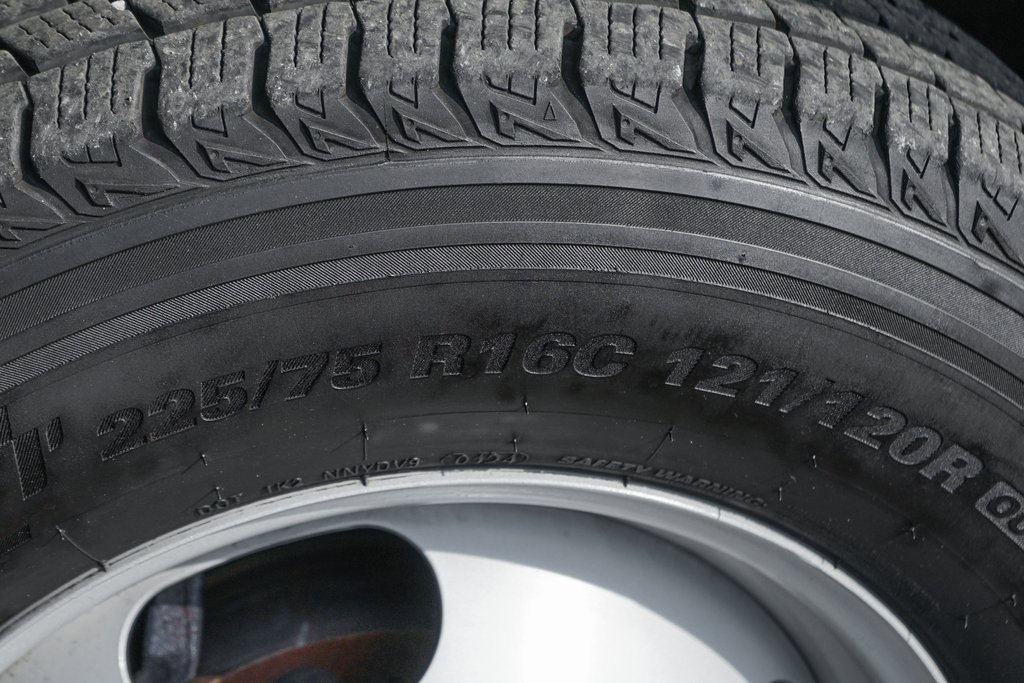 Used 2021 Chevrolet Express 3500 w/ Power Convenience Package image 34