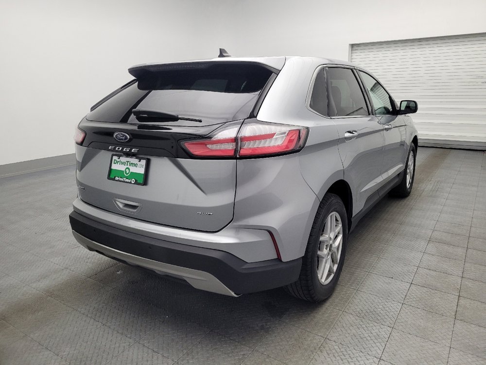 Used 2024 Ford Edge SEL image 9