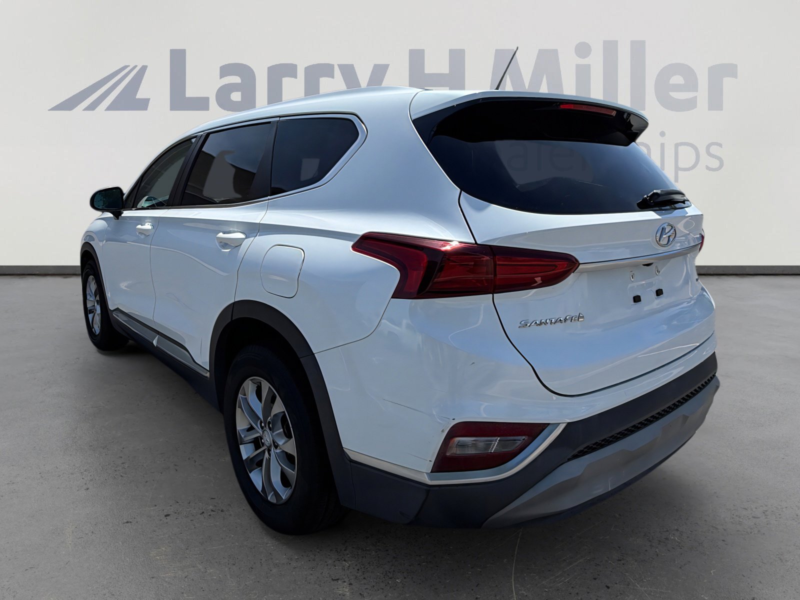 Used 2020 Hyundai Santa Fe SE AWD/4WD image 3