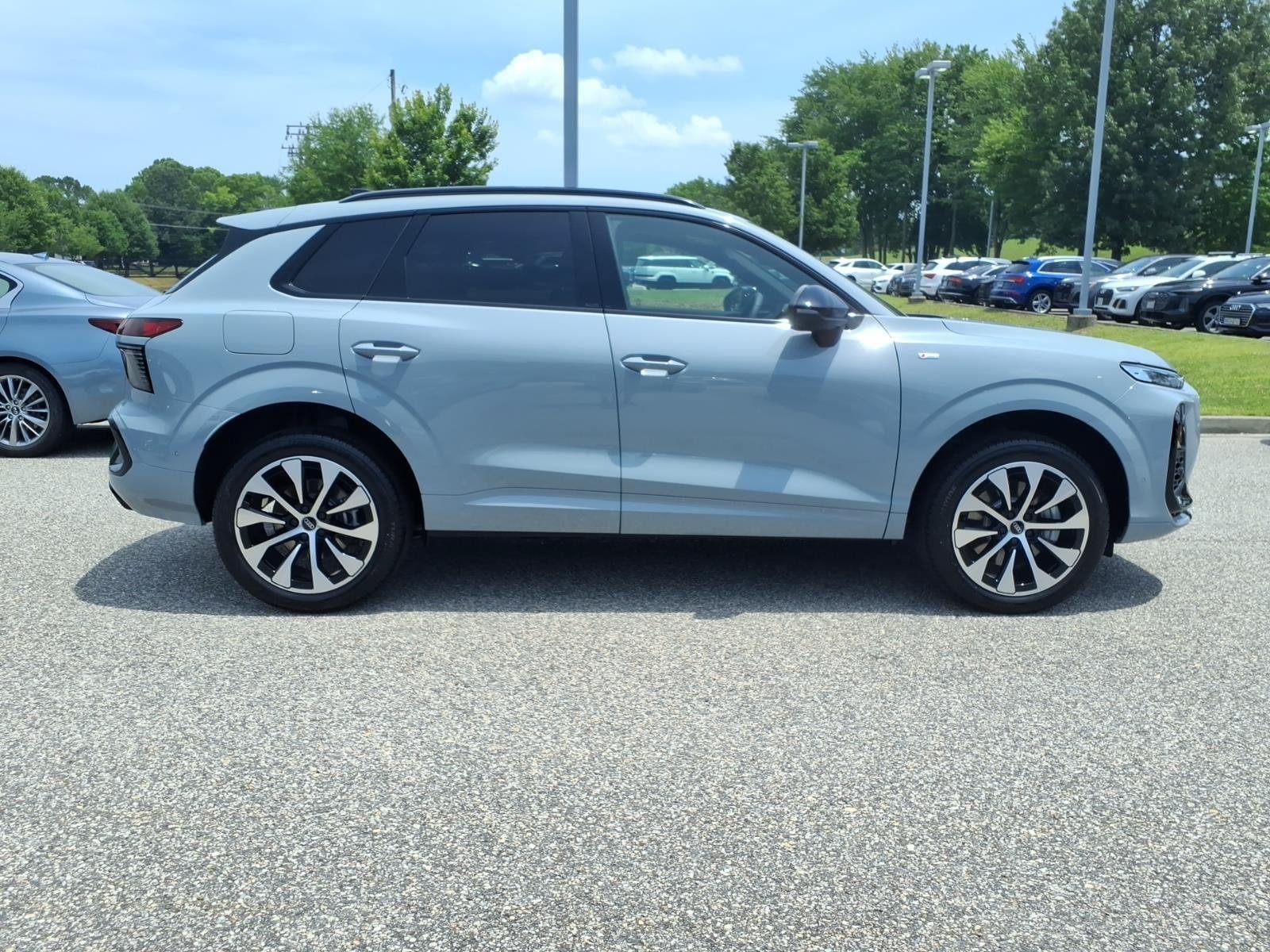 New 2026 Audi Q3 quattro 2.0T AWD/4WD image 5