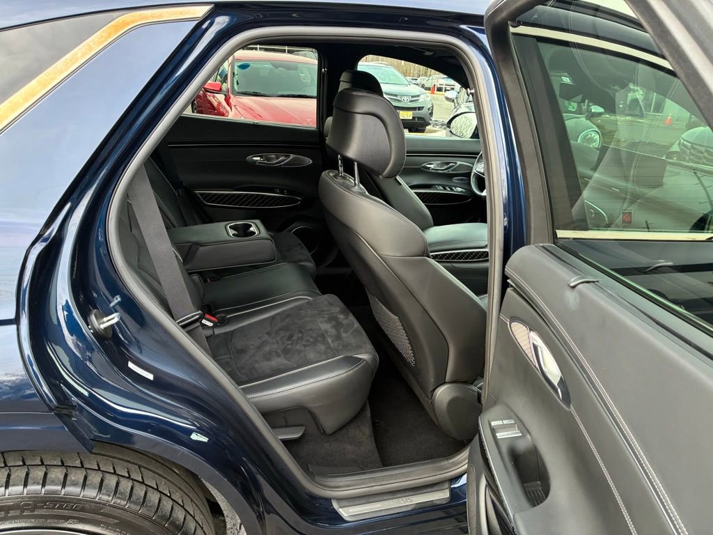 Used 2022 Genesis GV70 3.5T Sport w/ Sport Prestige Package image 21