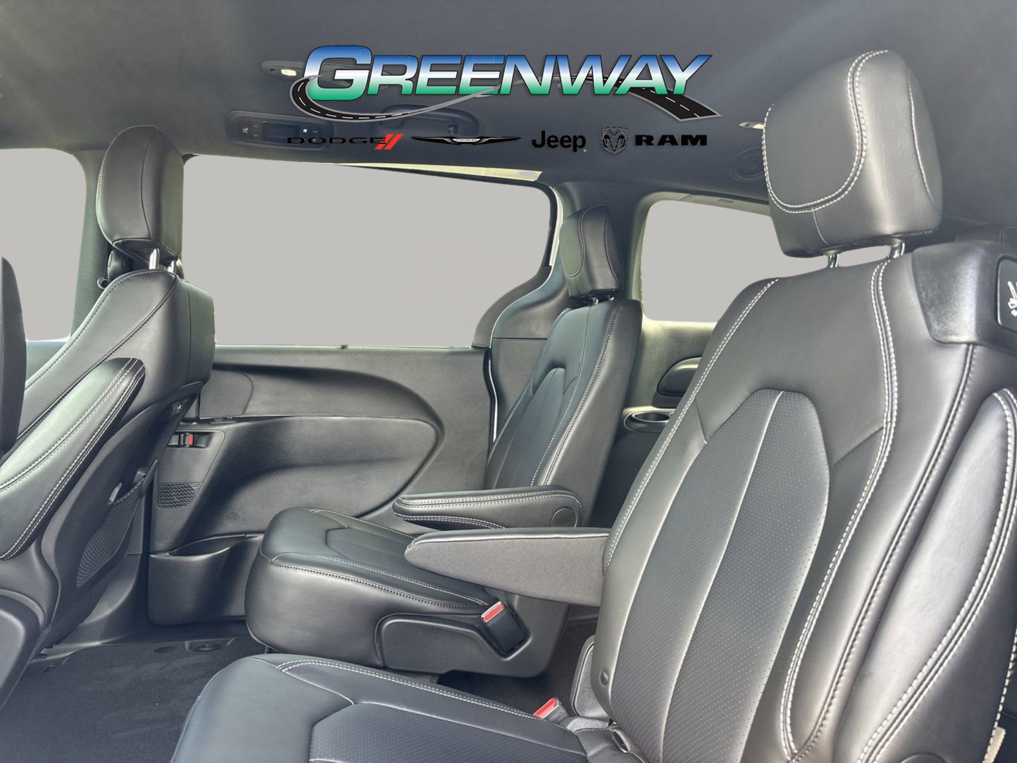 New 2026 Chrysler Pacifica Select image 16