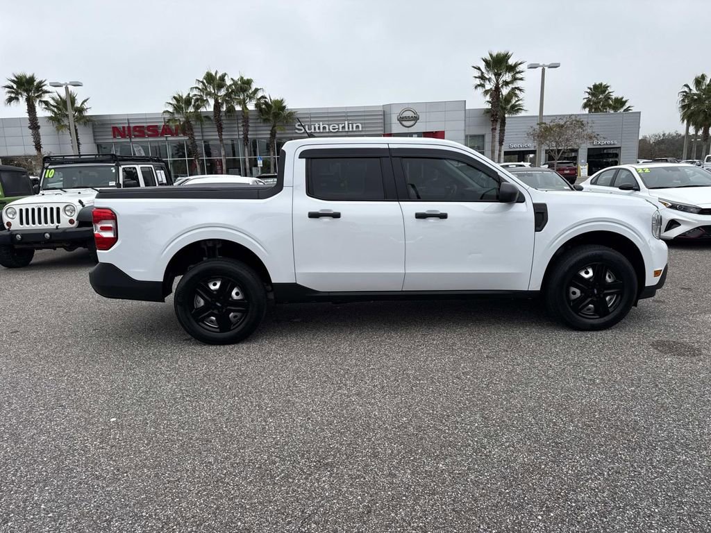 Used 2023 Ford Maverick XL image 2