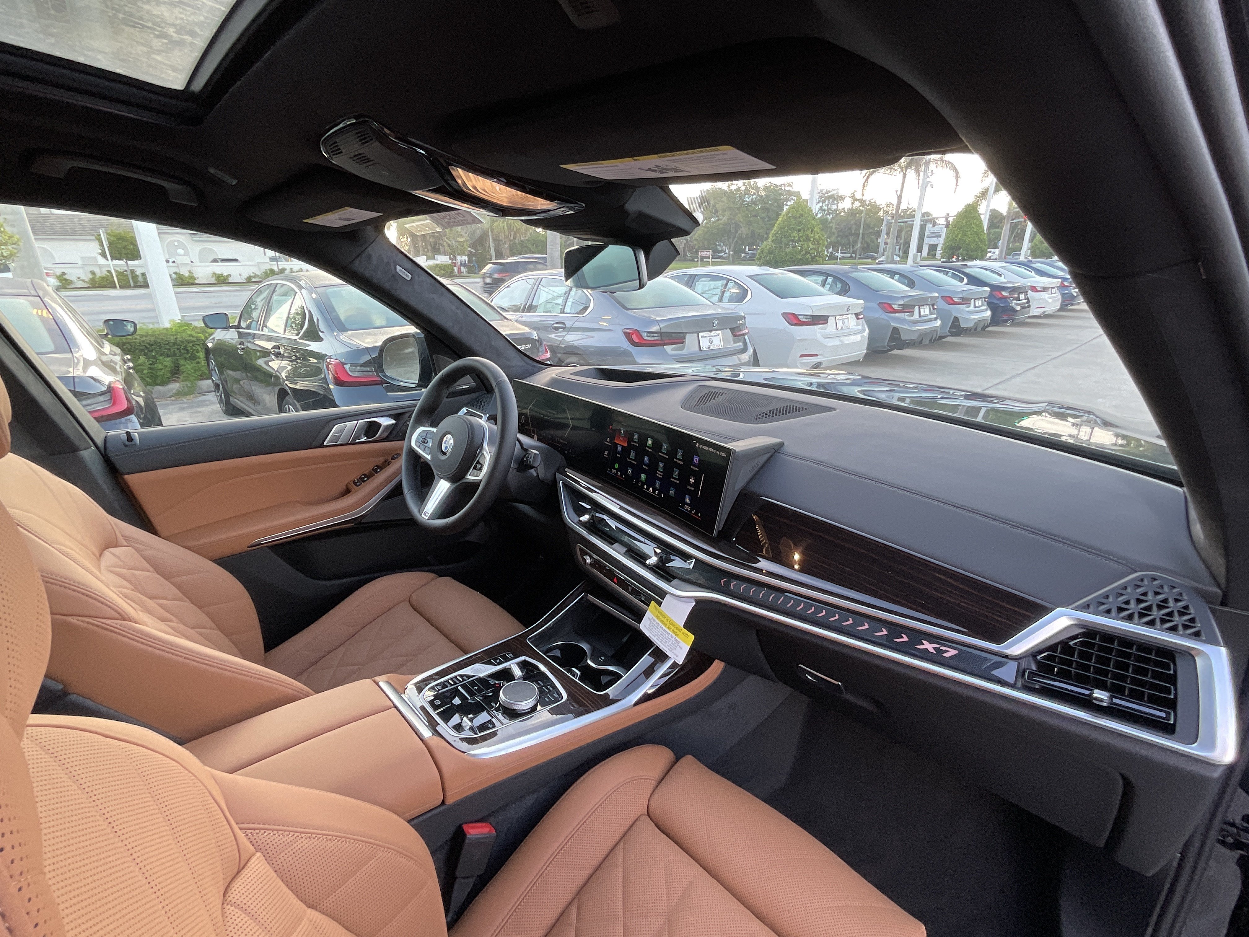 New 2027 BMW X7 xDrive40i w/ M Sport Package AWD/4WD image 21