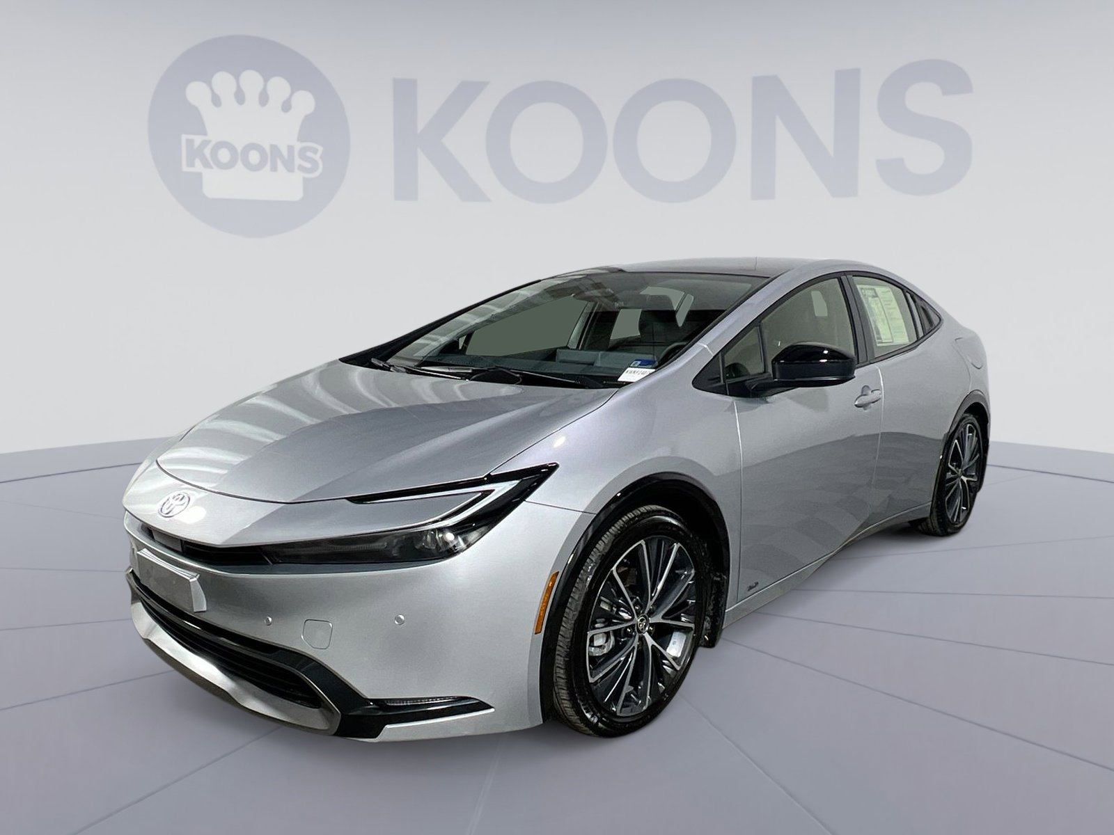 Used 2024 Toyota Prius XLE image 1