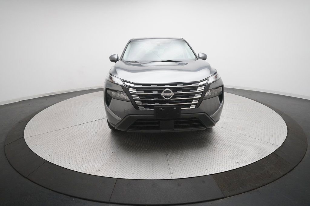 Certified 2024 Nissan Rogue SV image 12