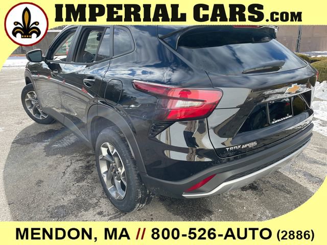 New 2026 Chevrolet Trax LT image 9