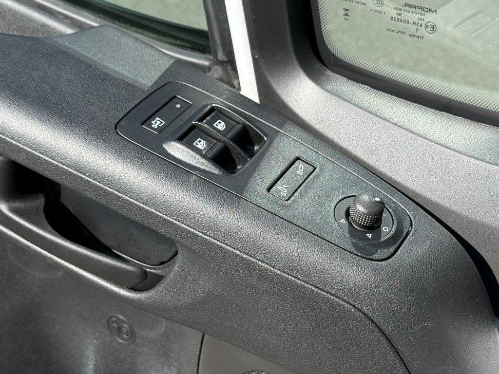 New 2025 RAM ProMaster 1500 w/ Quick Order Package 22G SLT image 25